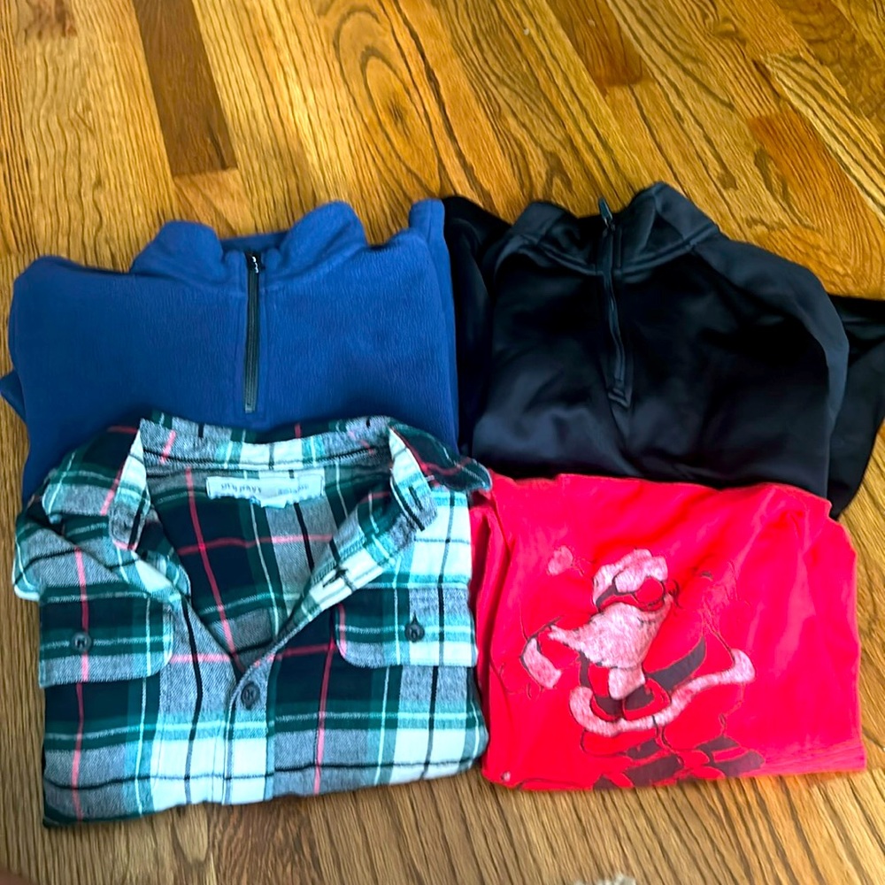 3 Old Navy shirts and 1 GAP bundle all size 8 medium